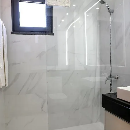 Boutique Ana Lucia Santa Cruz (Madeira)